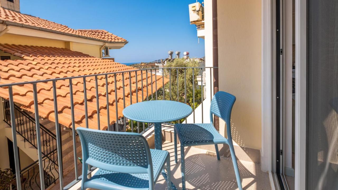 קס Sea Mist Suites מראה חיצוני תמונה